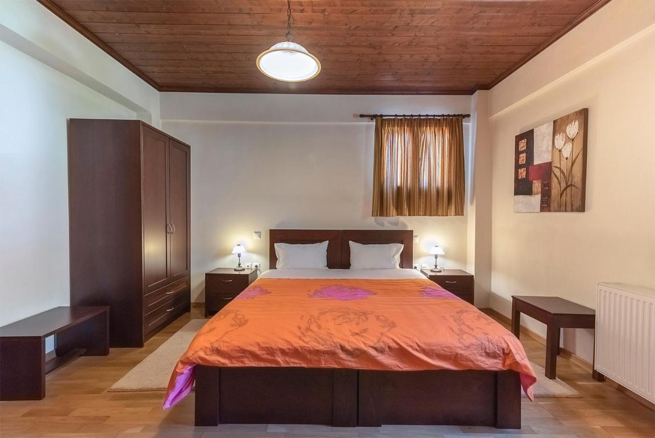 Hotel Dryades Eláti Zewnętrze zdjęcie