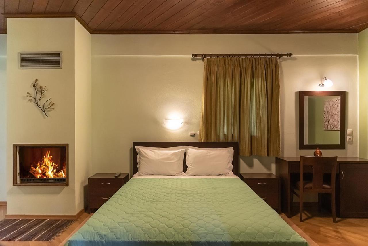Hotel Dryades Eláti Zewnętrze zdjęcie